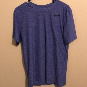 NIKE DRI FIT T SHIRT